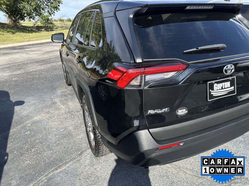Used 2020 Toyota RAV4 XLE PremiumImage 9