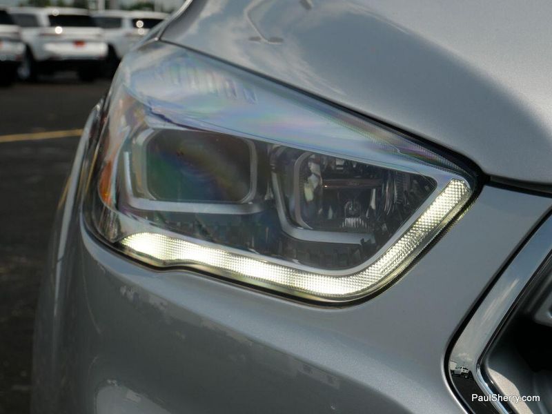 Used 2019 Ford Escape TitaniumImage 16