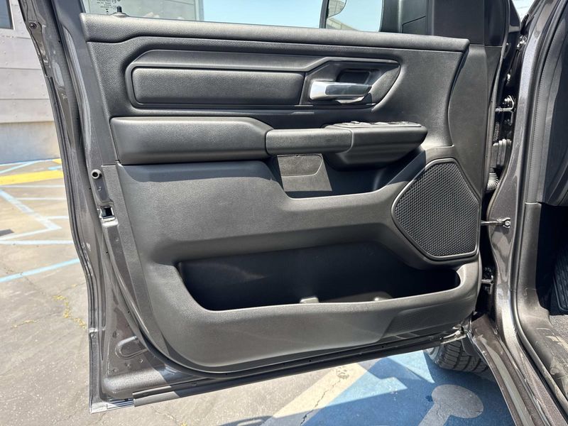 New 2026 RAM 1500 Tradesman Crew Cab 4x2 5'7' Box