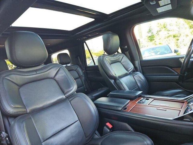 2018 Lincoln Navigator Select