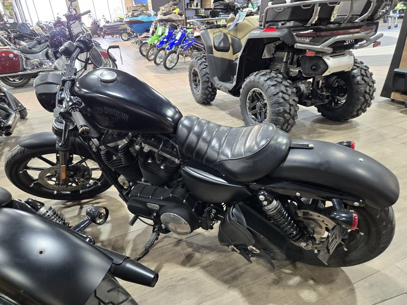 USED 2016 HARLEY SPORTSTER IRON 883 Image 3