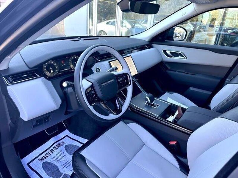 Used 2025 Land Rover Range Rover Velar Dynamic SE
