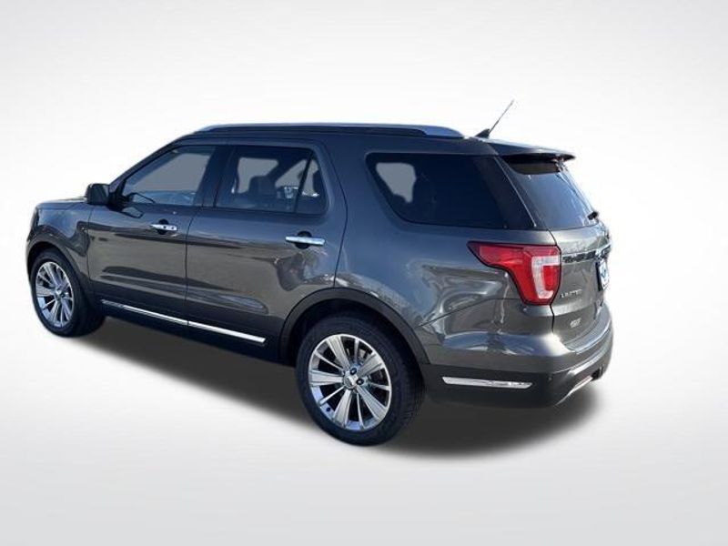 2019 Ford Explorer Limited photo 3