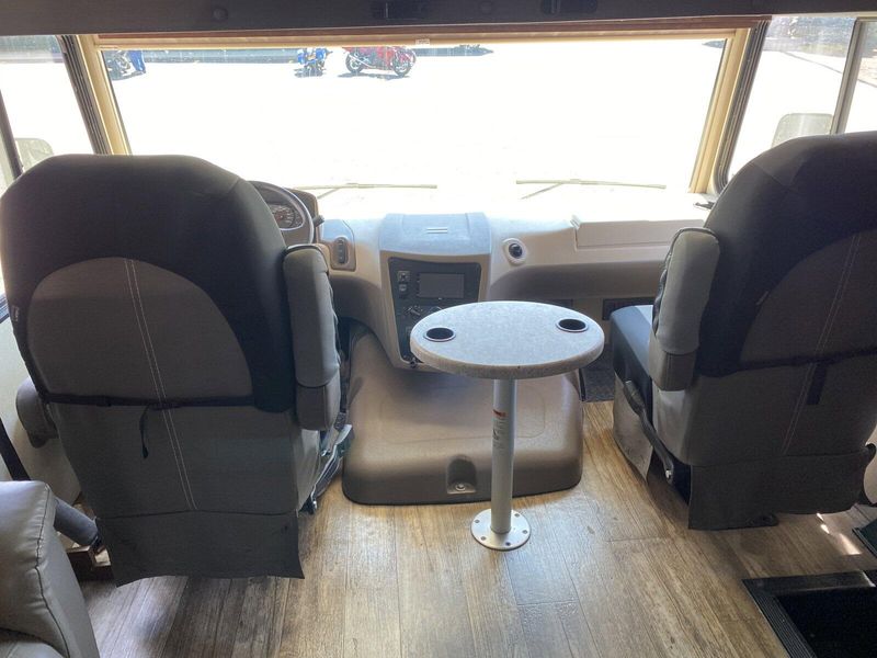 Used 2018 FOREST RIVER FR3 29DS Image 5