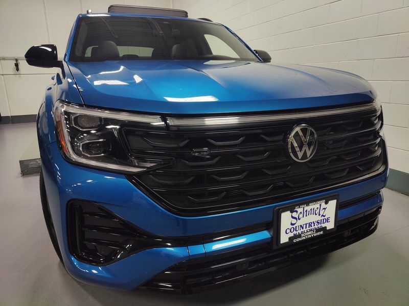Used 2025 Volkswagen Atlas Cross Sport SEL AWD R-Line Black w/Sunroof/NavImage 2