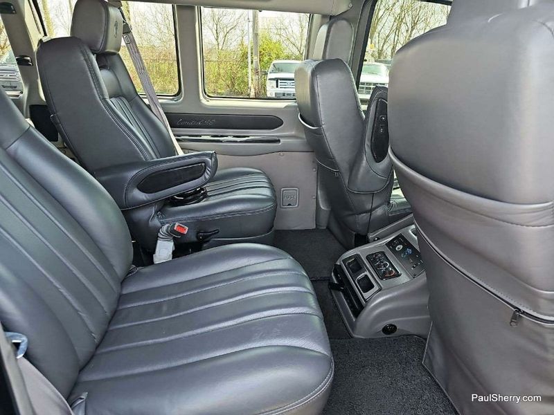 2014 Chevrolet Express 2500 Image 8