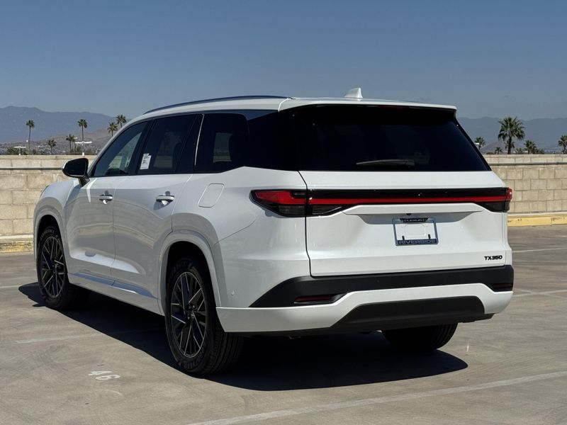 New 2026 Lexus NX 450h+ LuxuryImage 7