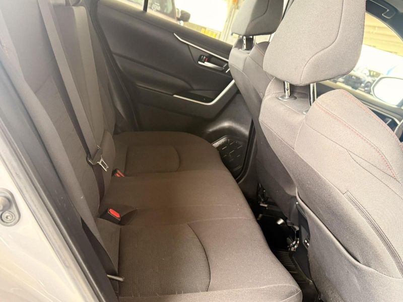 2022 Toyota RAV4 Prime SE photo 15