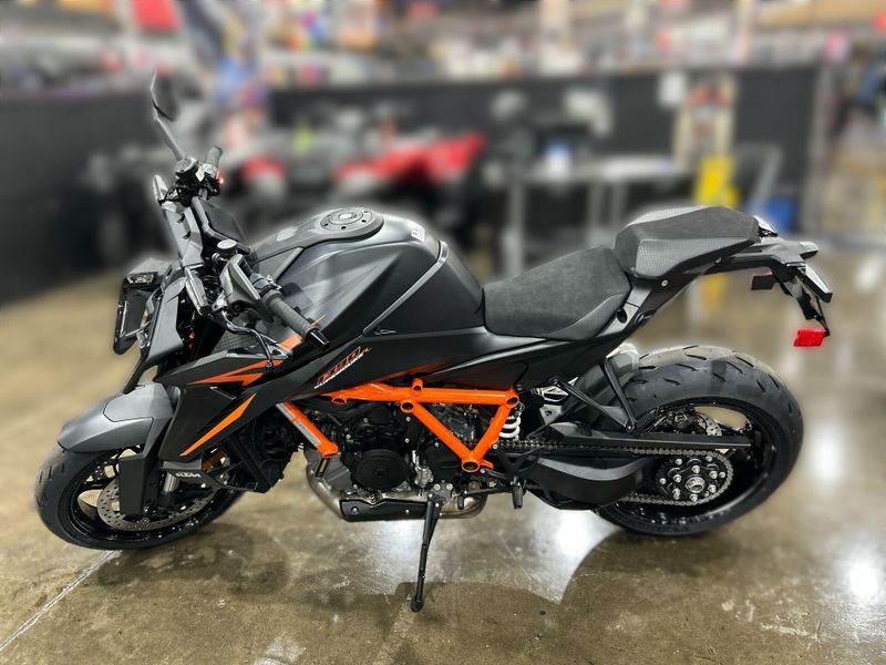 New 2026 KTM 1390 SUPER DUKE R EVO Image 18