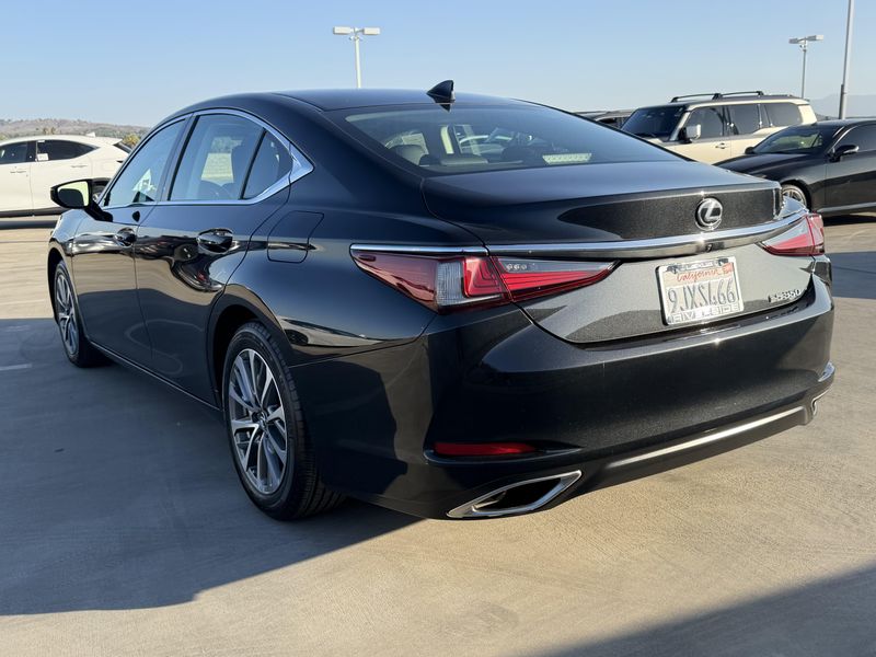 Used 2024 Lexus ES 350Image 8