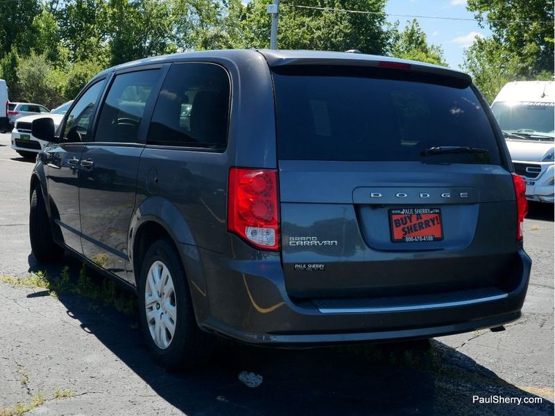 2018 Dodge Grand Caravan SEImage 8