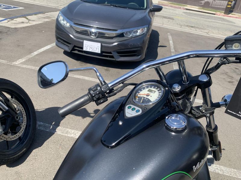 Used 2017 Kawasaki Vulcan 900 Custom Image 17