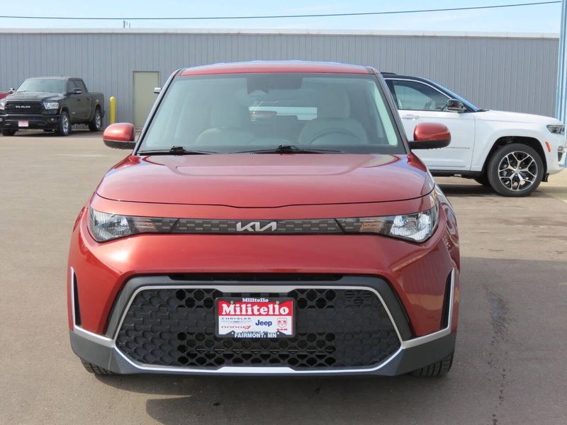 2023 Kia Soul LX 4dr CrossoverImage 3