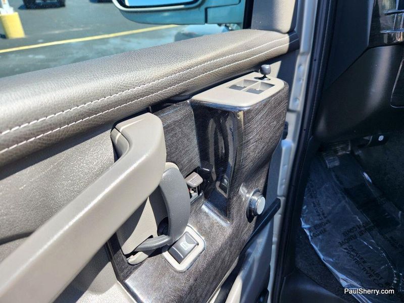 2023 Chevrolet Express Cargo Image 21