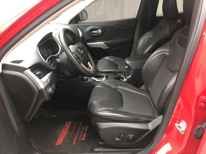 2018 Jeep Cherokee TrailhawkImage 3