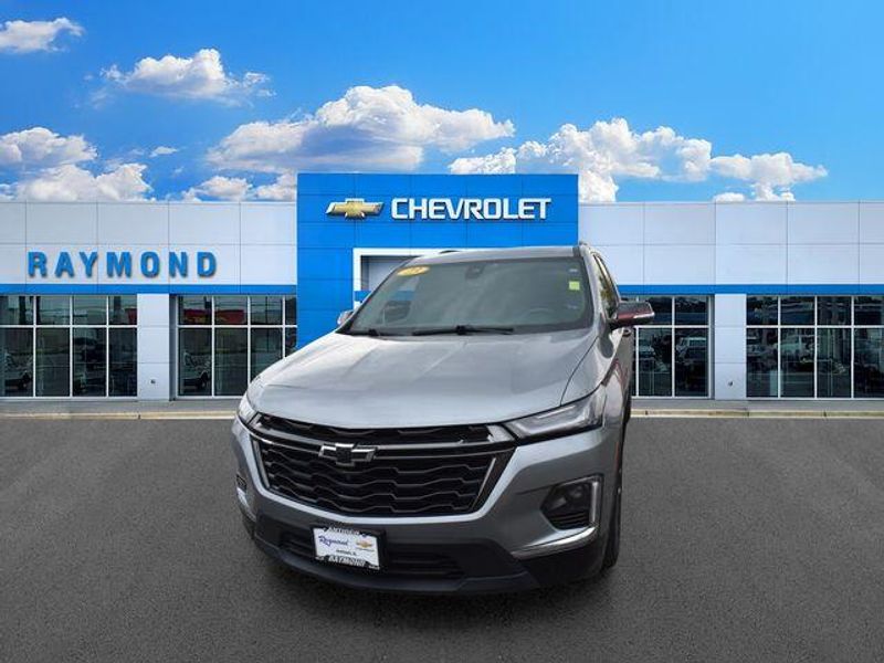 Used 2023 Chevrolet Traverse PremierImage 8