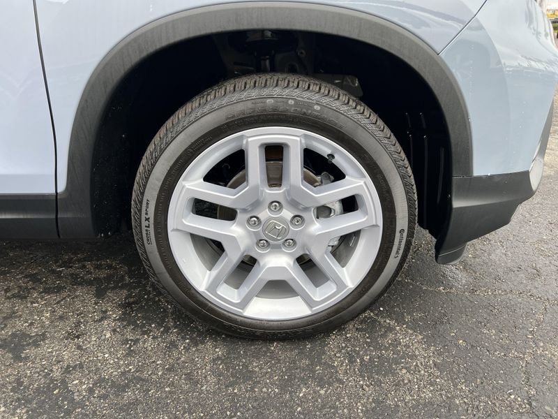2025 Honda Passport EX-LImage 35