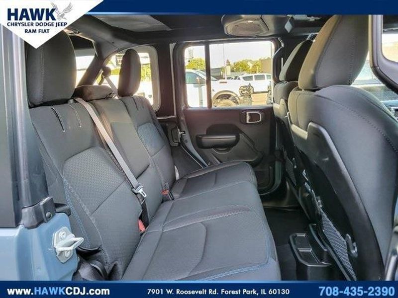 2024 Jeep Wrangler Rubicon 4xe photo 26