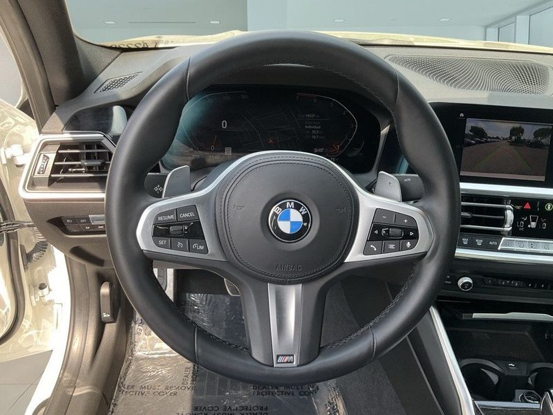 2022 BMW 3 Series 330iImage 21