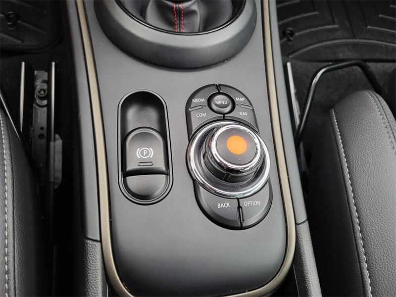 2021 MINI Countryman ClassicImage 23