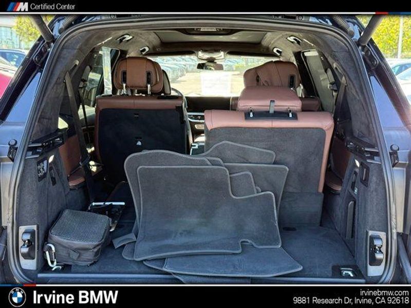 Used 2023 BMW X7 xDrive40iImage 16