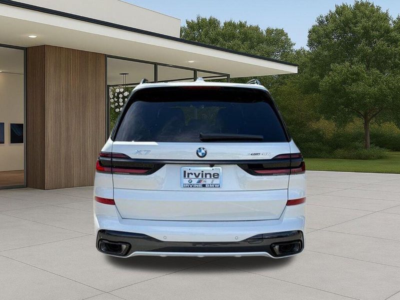 New 2026 BMW X7 xDrive40iImage 8