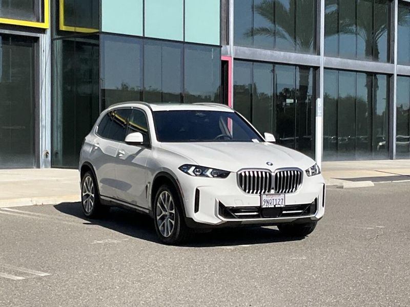 2025 BMW X5 xDrive40iImage 4