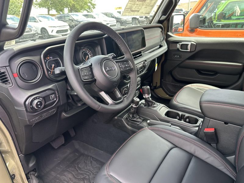 New 2025 Jeep Gladiator Rubicon X 4x4Image 17