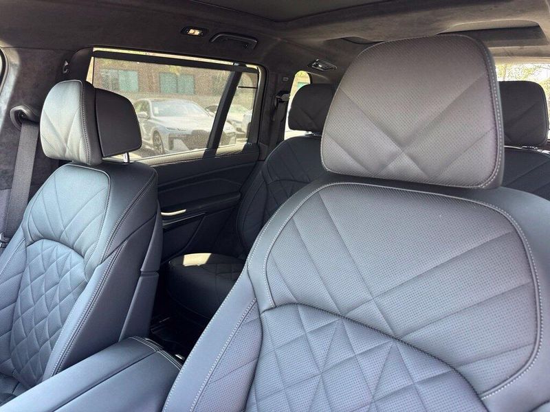 New 2027 BMW X7 xDrive40iImage 19
