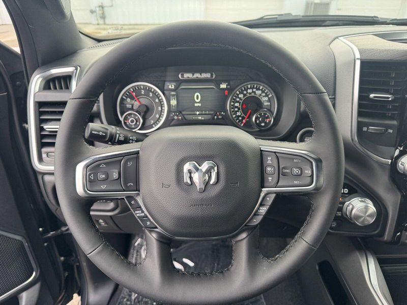 2025 RAM 1500 LaramieImage 17