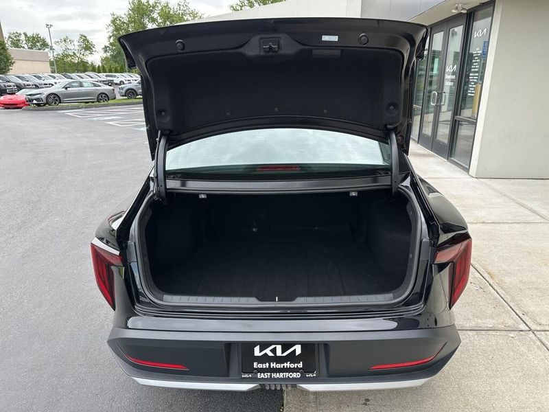 2025 Kia K4 LXSImage 19