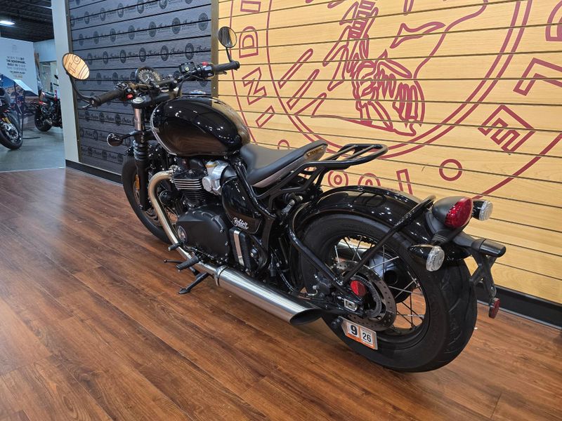 Used 2024 Triumph Bobber Image 5