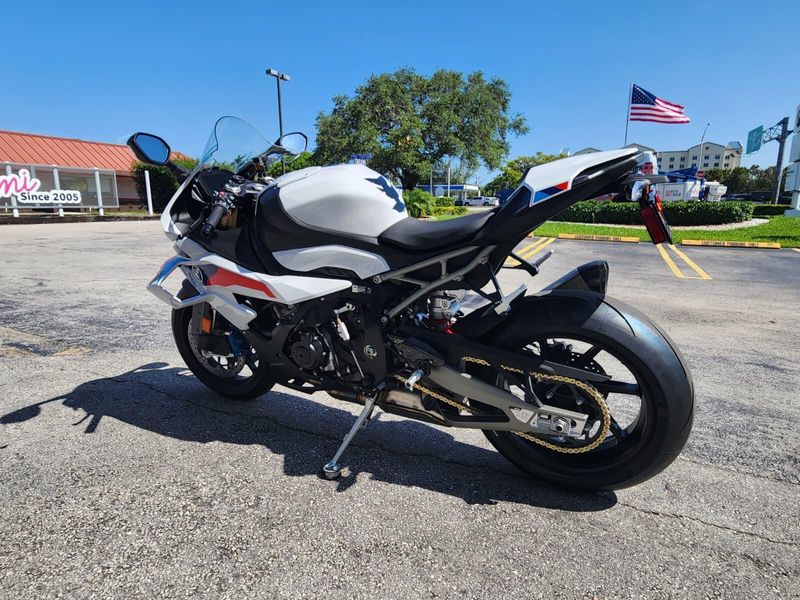 2026 BMW S 1000 RRImage 6
