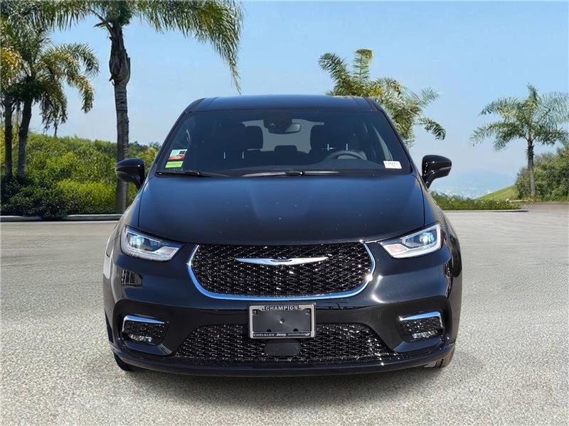 New 2026 Chrysler Pacifica Select FWD