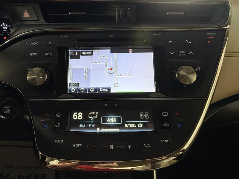 Used 2018 Toyota Avalon LimitedImage 31
