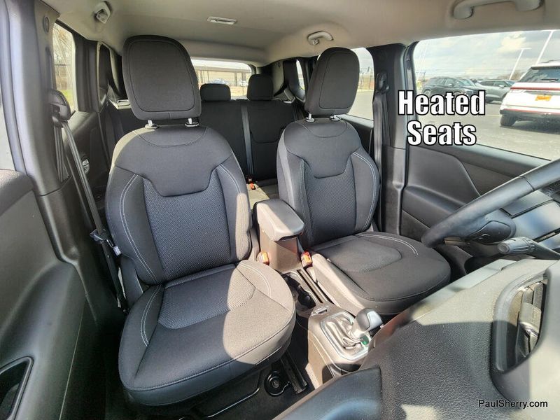 Used 2023 Jeep Renegade Latitude