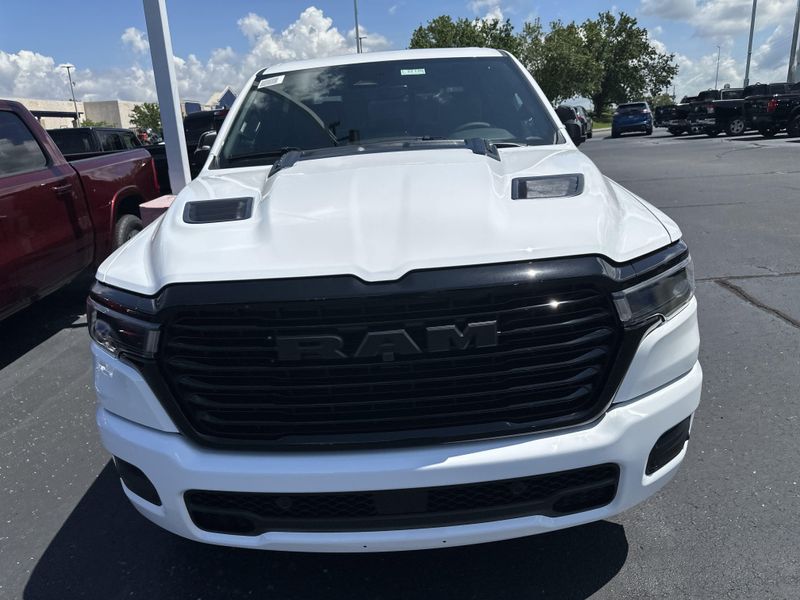 New 2025 RAM 1500 Laramie Crew Cab 4x4 5