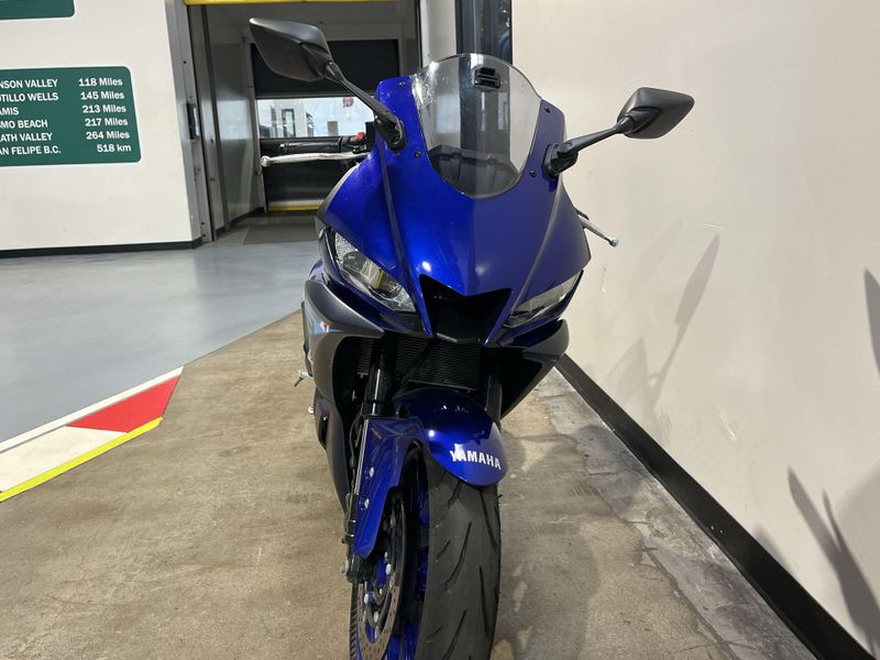 2024 Yamaha YZF-R3 ABS Image 16