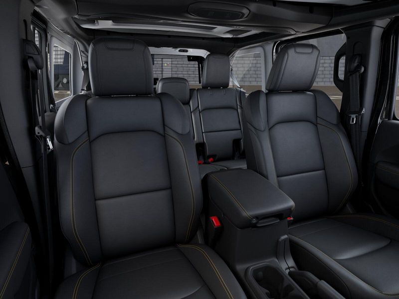 New 2026 Jeep Wrangler 4-door SaharaImage 16