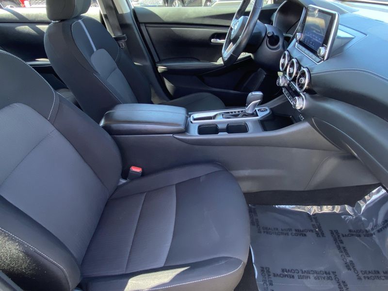 Used 2022 Nissan Sentra SVImage 10