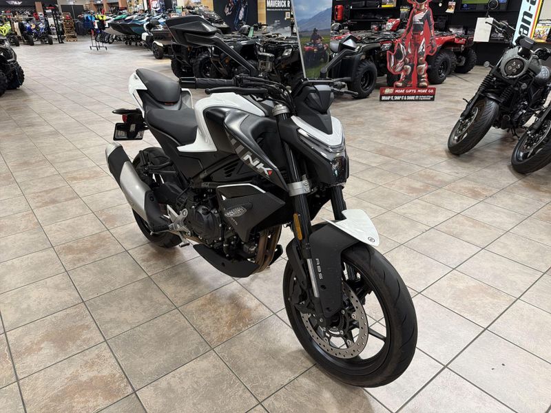 Used 2024 CFMOTO 450NK Image 11