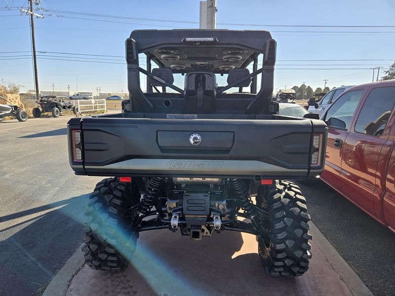 NEW 2026 CAN-AM DEFENDER MAX X MR HD11 WITH HALF DOORS Image 9
