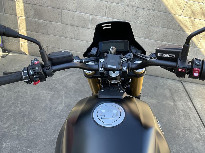 New 2026 BMW R 12 GS Image 11