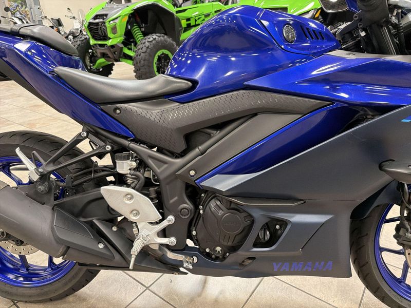 Used 2023 Yamaha YZF-R3 ABS Image 20