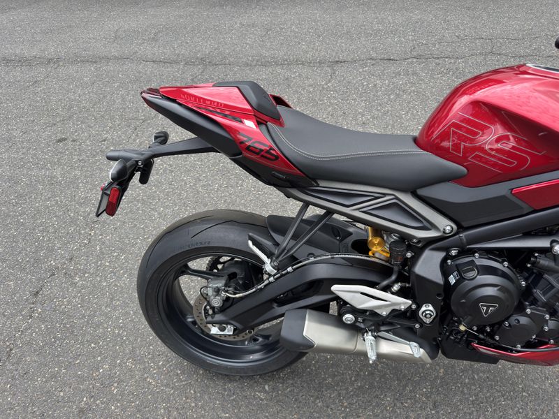 2025 Triumph Street Triple 765 RS - CARNIVAL RED 