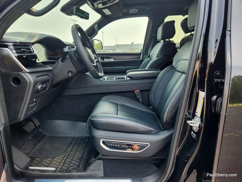 2024 Jeep Grand Grand Wagoneer Wagoneer L Obsidian 4x4Image 25
