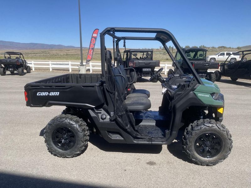 New 2026 Can-Am DEFENDER HD7 