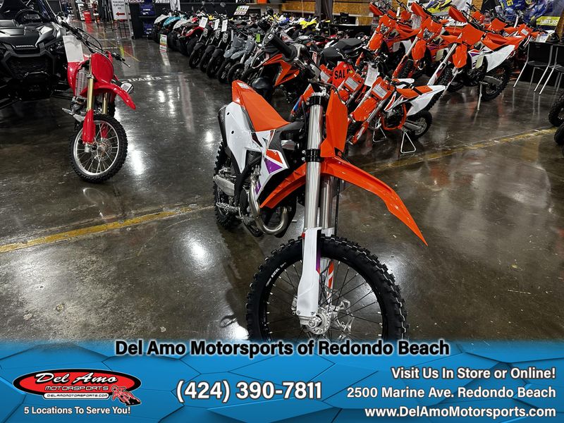 2024 KTM 350 SX-F  in a ORANGE exterior color. Del Amo Motorsports of Redondo Beach (424) 304-1660 delamomotorsports.com 