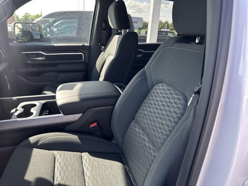2025 RAM 1500 Big Horn Crew Cab 4x4 5