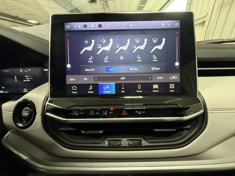 Used 2025 Jeep Compass LimitedImage 29